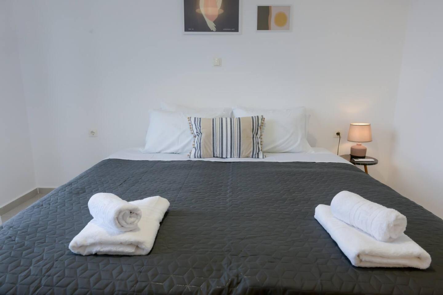 Katerina & Stefanos Family Apartments アルハンゲロス エクステリア 写真